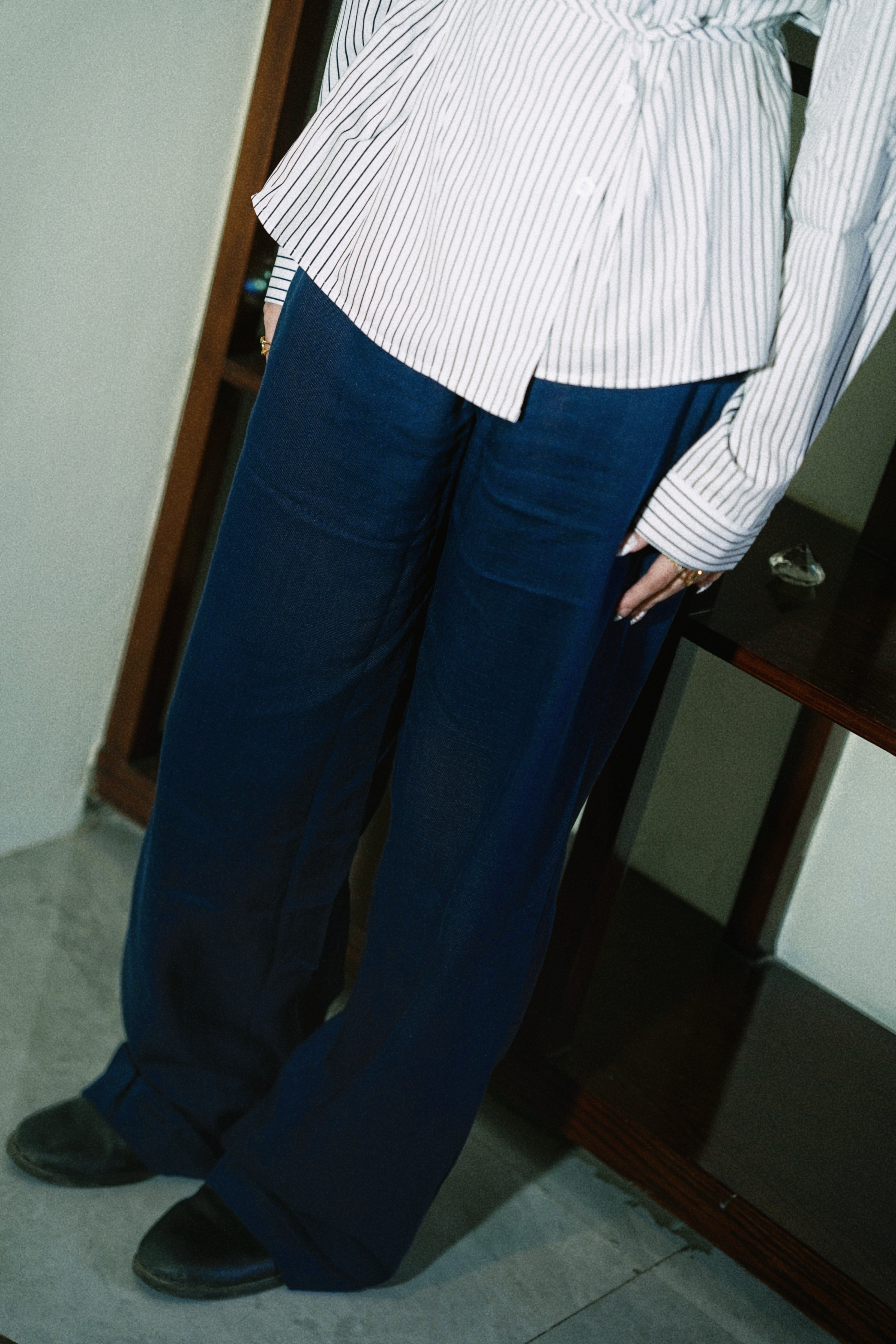 Unisex Wide-Legged Linen Pants - Navy Blue