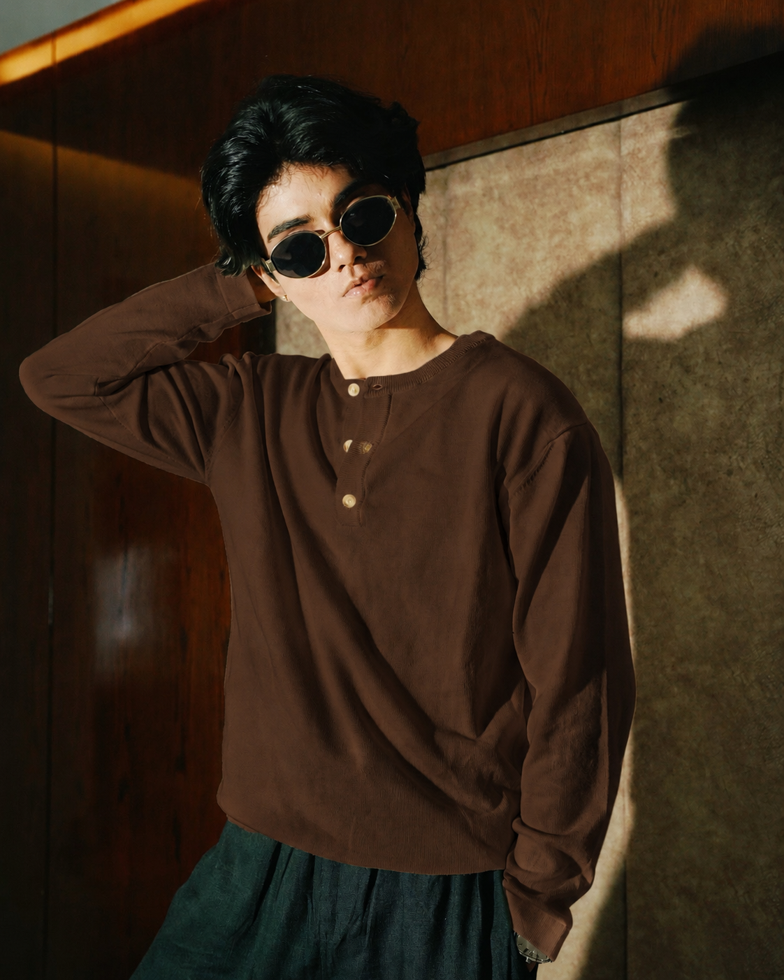 Knit Henley Tshirt - Brown