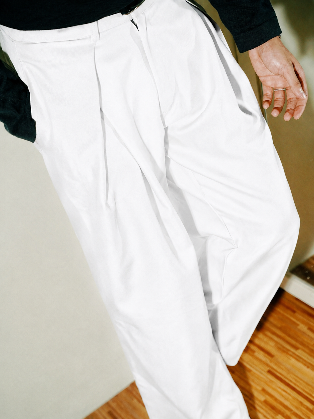 Unisex Prestige Pleated Pinstripe Pant - White
