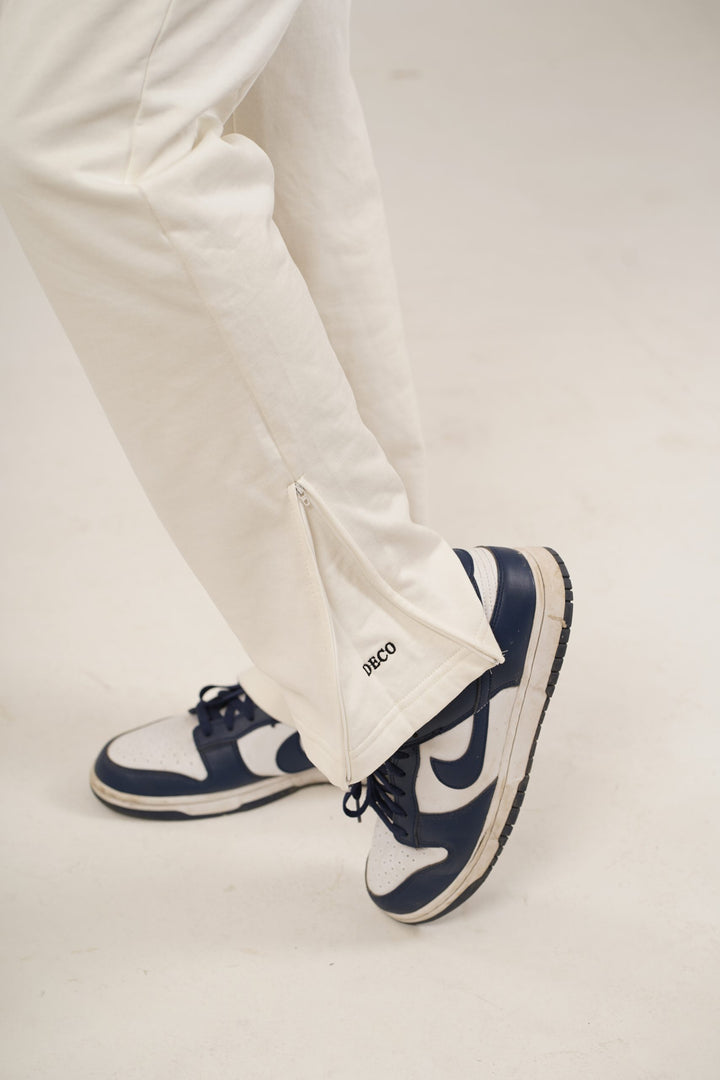 SNY02396