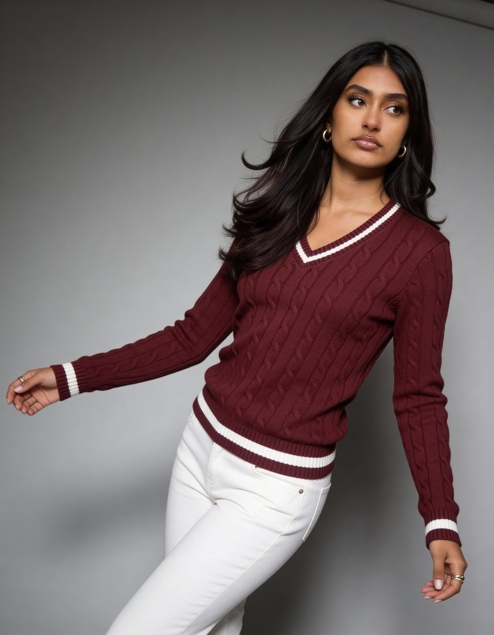 Valeria Women's V-Neck Sweater - Maroon
