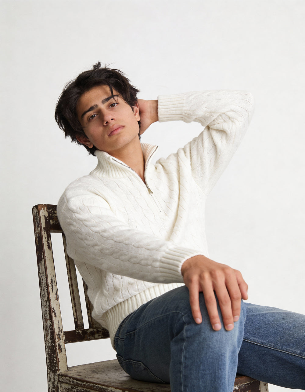 The Montclair Cableknit Sweater - White (unisex)